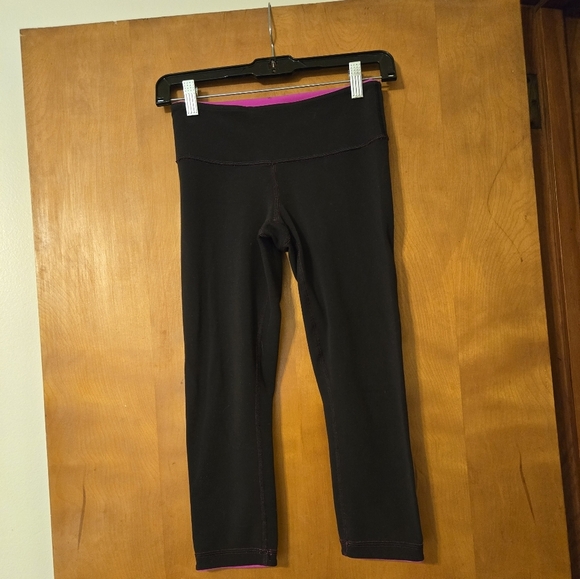 Lululemon Wunder Under Reversible Crop Leggings Black Paris Perfection 4 - Picture 1 of 7